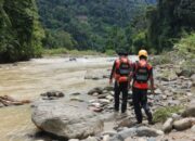 Dua Warga Hanyut di Sungai Batang Pasaman, Tim SAR Lakukan Pencarian
