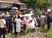 Mobilio Tertemper Kereta di Perlintasan Jati Padang, Ada Pelajar Tewas