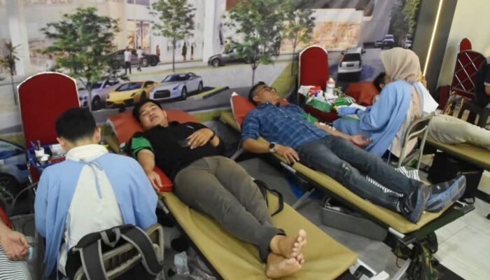 Donor Darah Wawako Padang Apresiasi Lustrum XIV FMIPA Unand