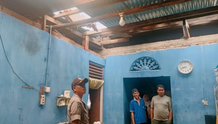 Puting Beliung Terjang Padang Utara, Dua Rumah Warga Rusak