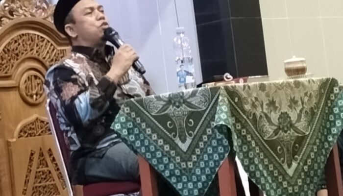 Tablig Akbar Maulid Nabi di Masjid Ukhuwah, Buya Muharlion Ajak Jamaah Teladani Sifat Rasulullah