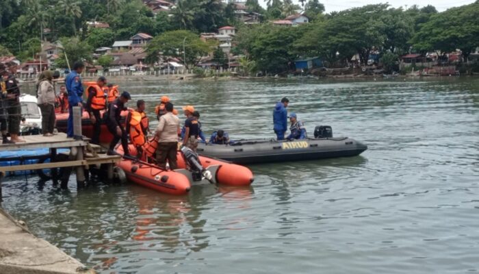 Perahu Terbalik di Perairan Pulau Pisang Dua Nelayan Meninggal