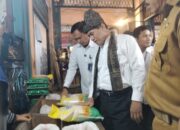 Mentan Tinjau Pasar Lubuk Buaya, Harga Pangan Mulai Turun