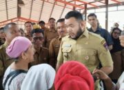 Wako Fadly Amran Dampingi Mentan ke Pasar Lubuk Buaya