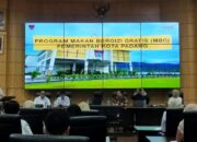 Tim Dukungan Setneg Tinjau Pelaksanaan MBG di Padang