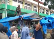 Satpol PP Bongkar Bangunan PKL di Depan RS Ibnu Sina