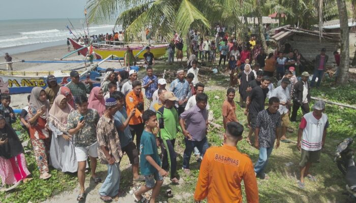 Dua Nelayan yang Hilang di Perairan Tiku Ketemu dan Selamat