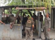 Satpol PP Padang Tertibkan 13 Pedagang di Lahan Pemko