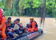 10 Warga Terjebak di Ladang Akibat Sungai Meluap di Agam Selamat