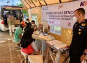 KAI Sumbar Buka Posko Kesehatan Gratis Warga Terdampak Banjir di Padang