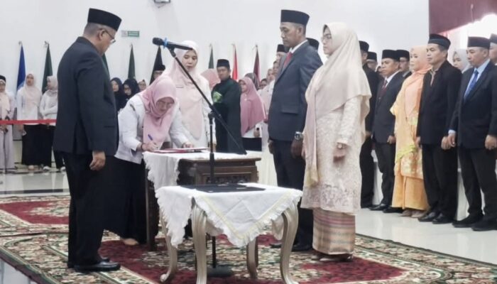 Pemprov Sumbar Lantik 119 Pejabat, Birokrasi yang Lebih Profesional