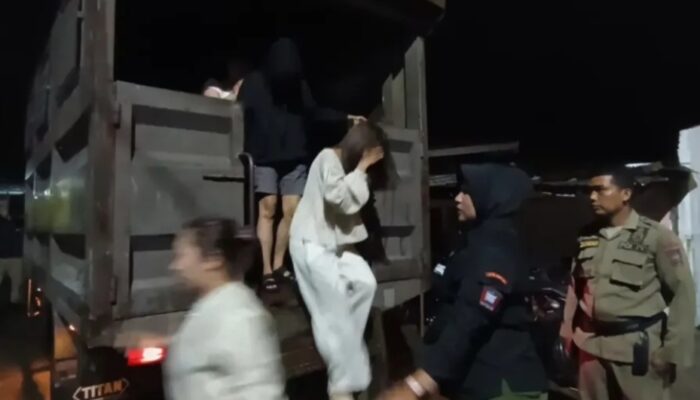 Malam Pergantian Tahun Satpol-PP Padang Razia Kos-kosan