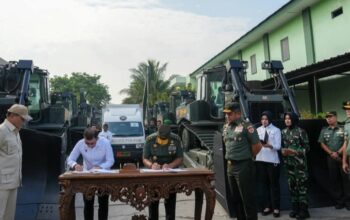 Kemenko Polkam–TNI AD Komitmen Bantu Bencana Sumatra