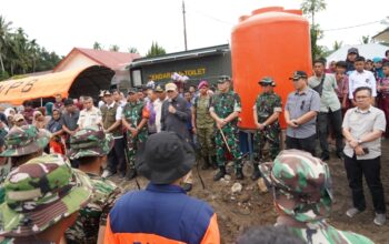 Danrem 032/Wbr Dampingi Menkopolkam Tinjau Lokasi Bencana di Agam