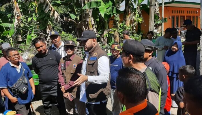 Wako Puji Semangat Goro Warga Dadok Tunggul Hitam Bersih bersih