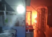 Kebakaran Ruko Bakery di Padang Selatan, Kerugian Capai Rp150 Juta