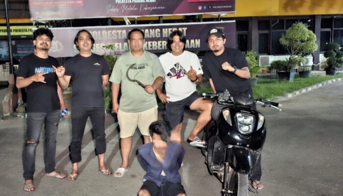 Bawa Clurit Tengah Malam MBS Ditangkap Polresta Padang