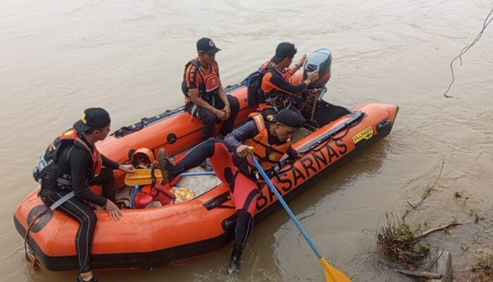 Remaja 13 Tahun Hanyut di Sungai Liku Pessel Ditemukan MD